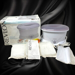 NEW Revlon Spa MoistureStay Luxury Paraffin Bath Kit Bonus Wax & Bags Boxed